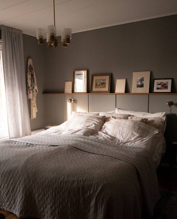 Bedroom 1 with a 180 cm double bed.