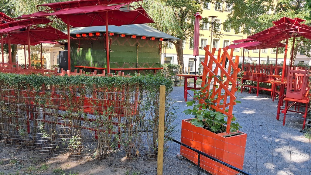 Summer restaurant at Mosebacke square.