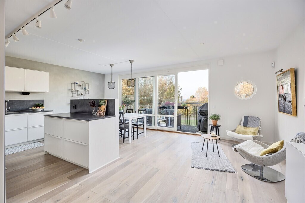 Nice and big kitchen for 8 persons