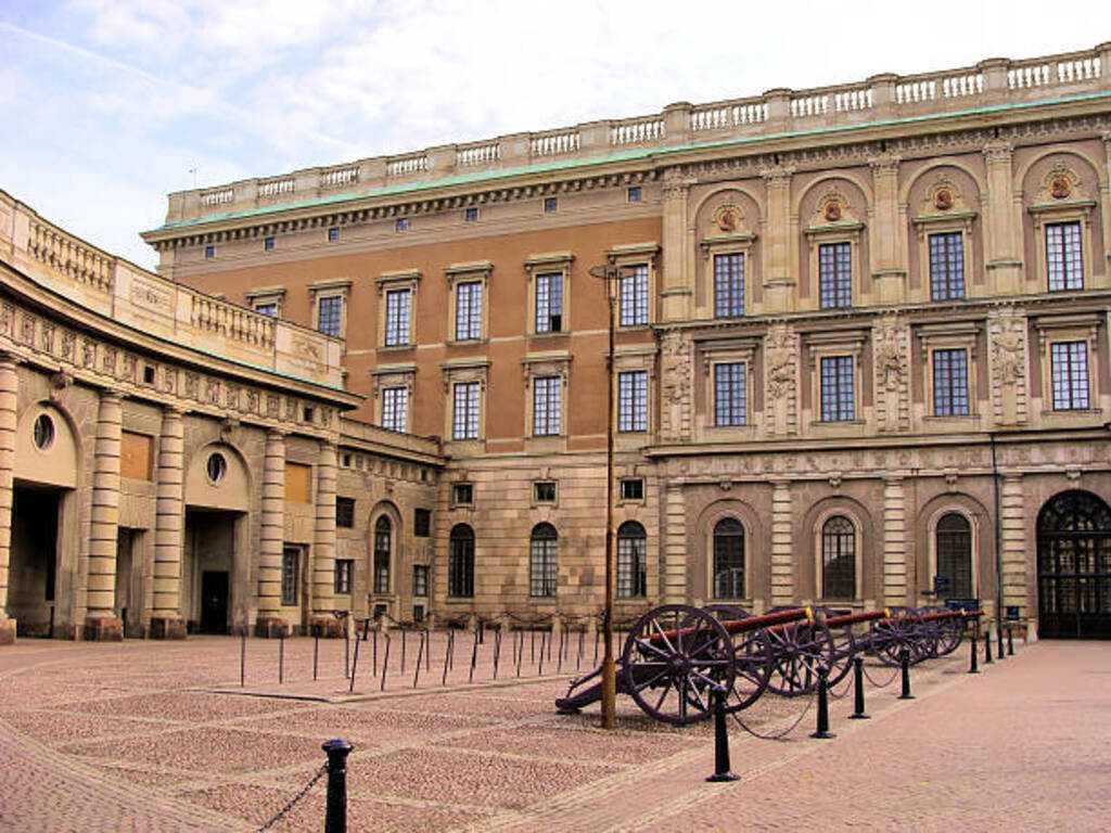 Castle in the middle of city center. Lots of different parts to visit and explore. Every day its the change of guards outside...