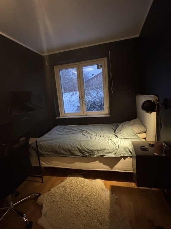 Childs room 2, different angle. 