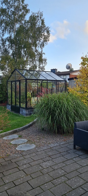 Garden with green house