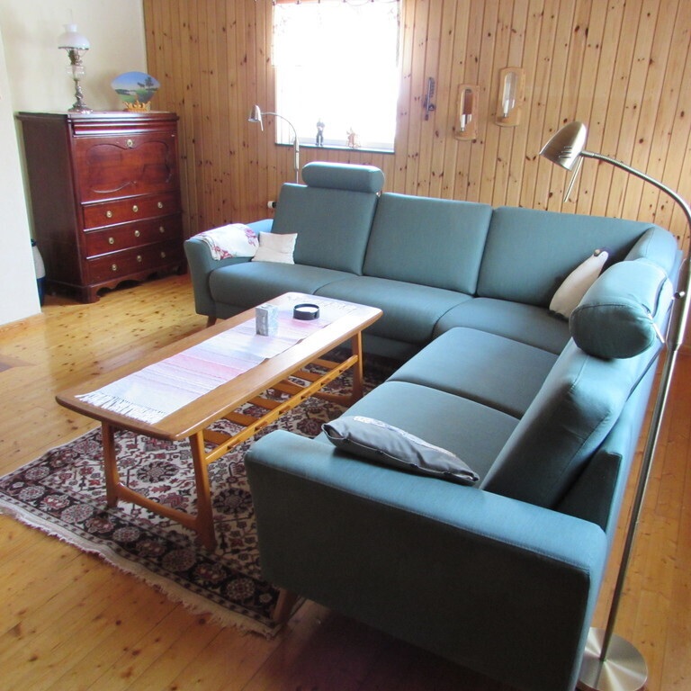 Second livingroom with fire place