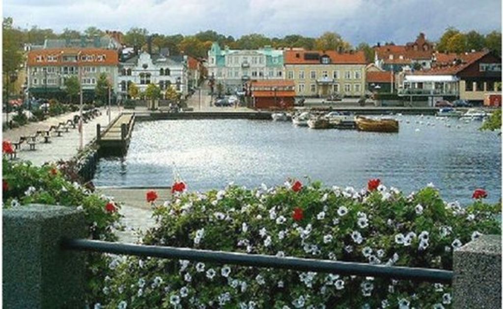 Town of Västervik. 1h by car.