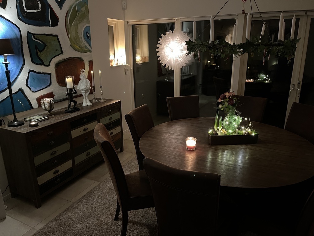 Dining table in livingroom