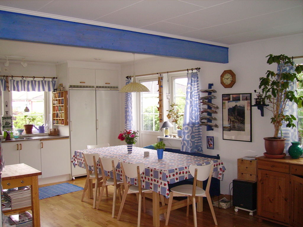 The kitchen from another view.