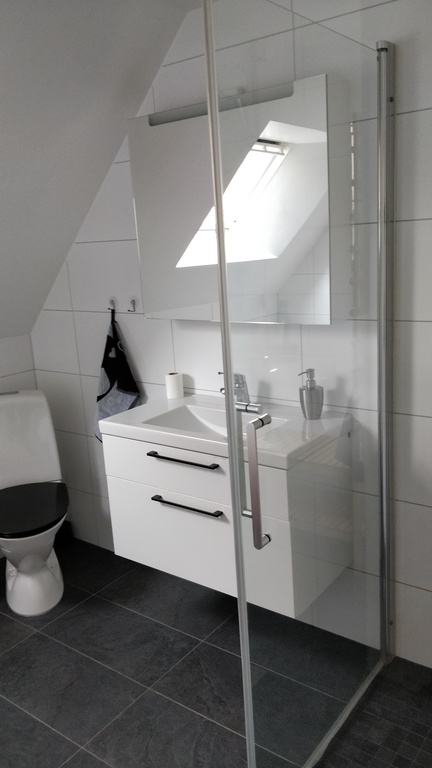 Upstairs bathroom with shower and bath