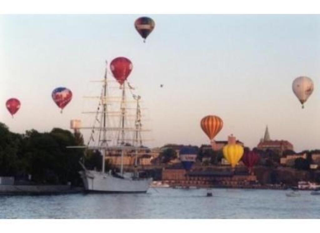 Explore city with hot air balloon