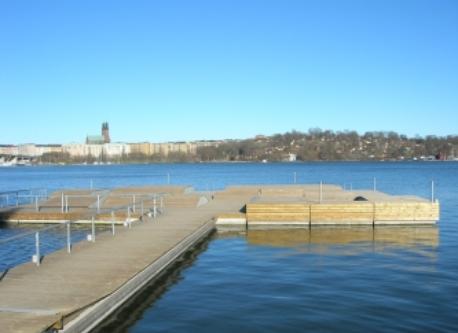 One minute walk away