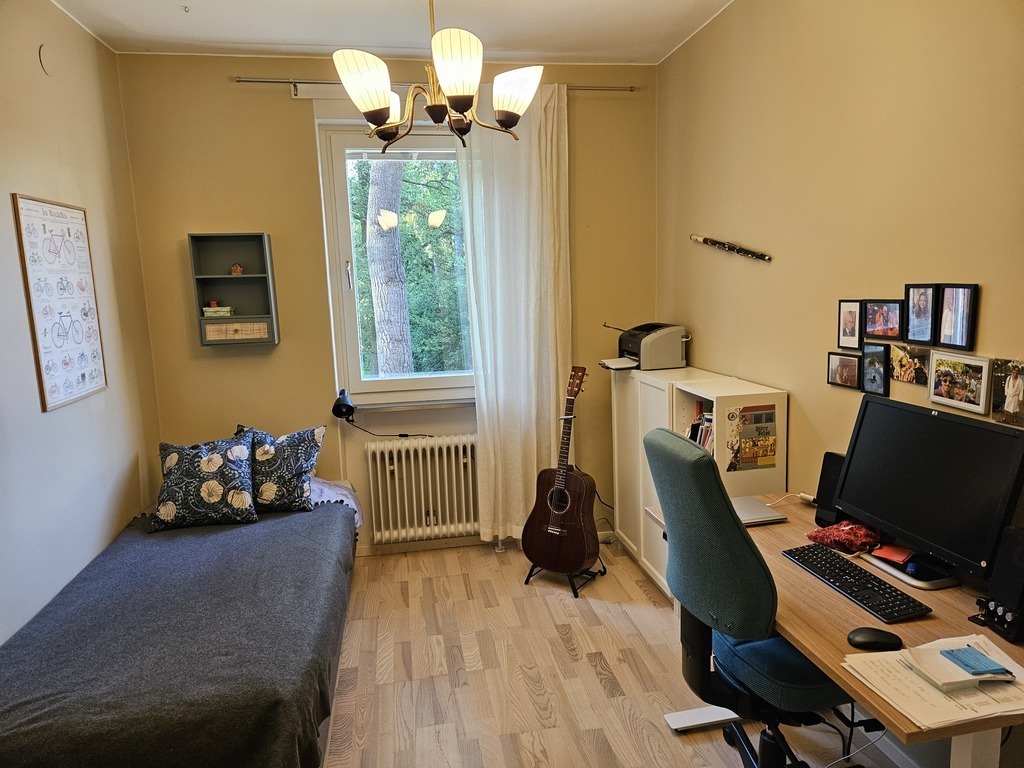 Guestroom and workplace