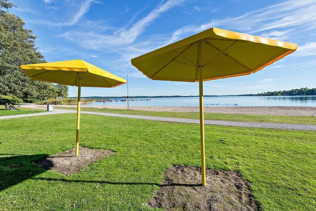 The public beach "Näsaäng" appr. 1 km from our home