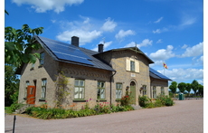 Old School built 1890, 400sqm, large garden behind