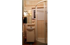 Bathroom with all you need. Toilette is separated.