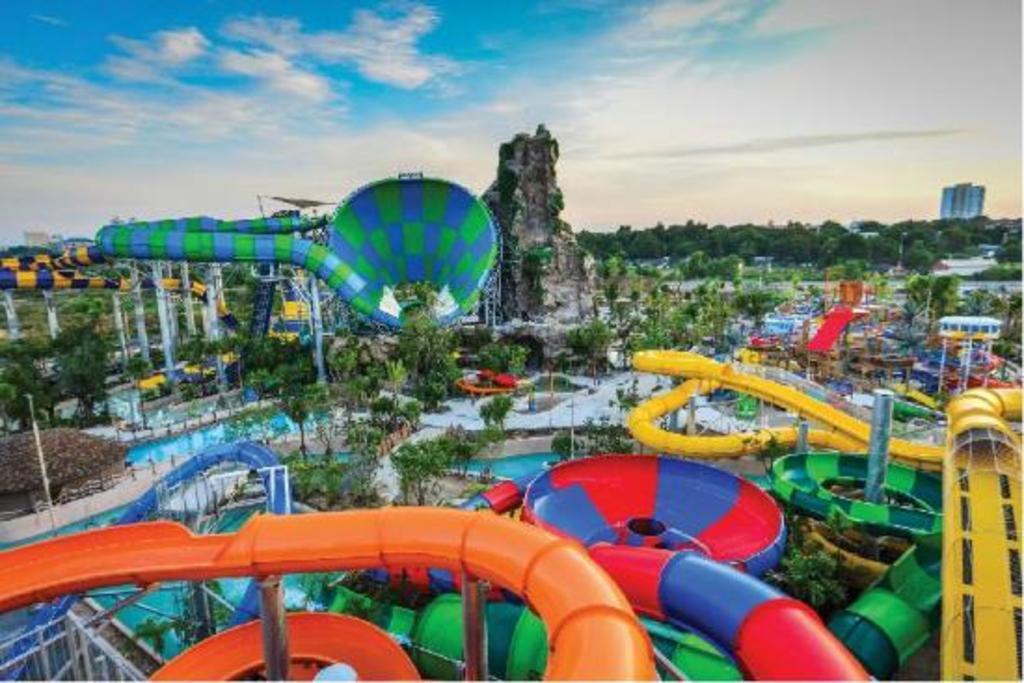 Vana Nava Hua Hin water park