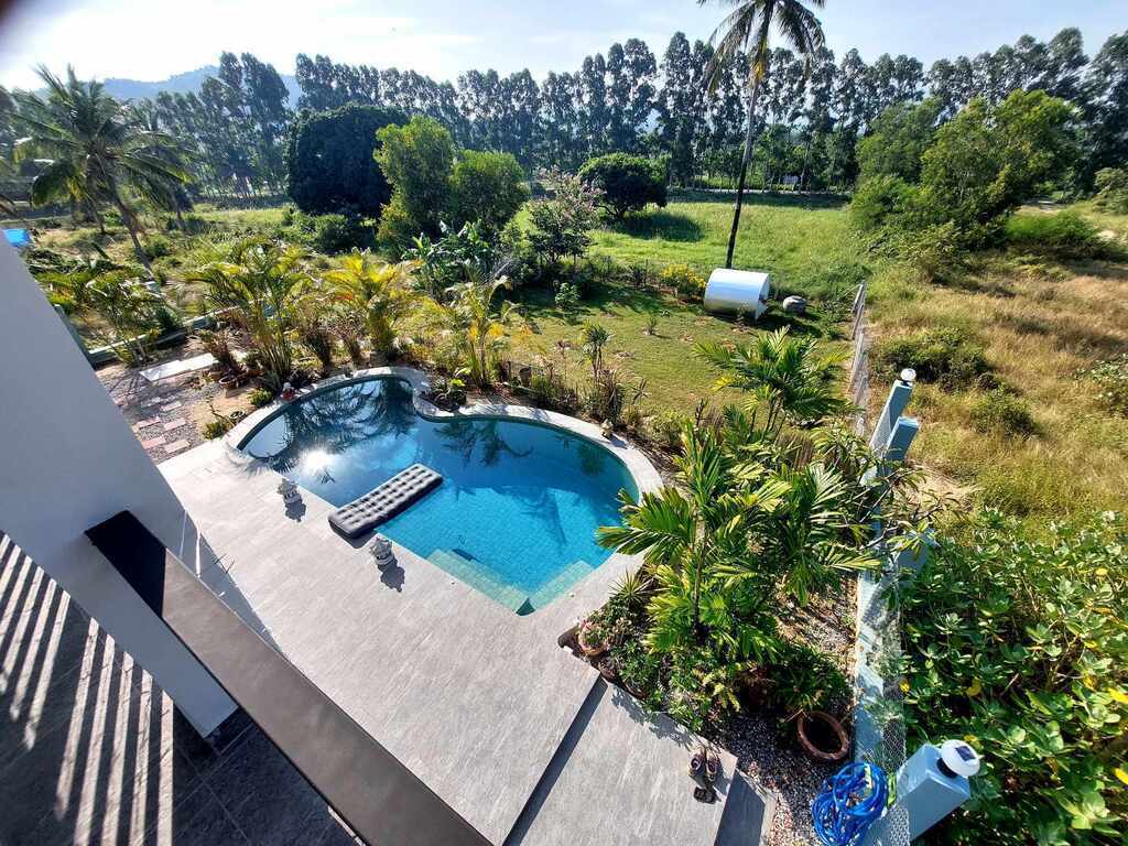 view from the upstairs terrace