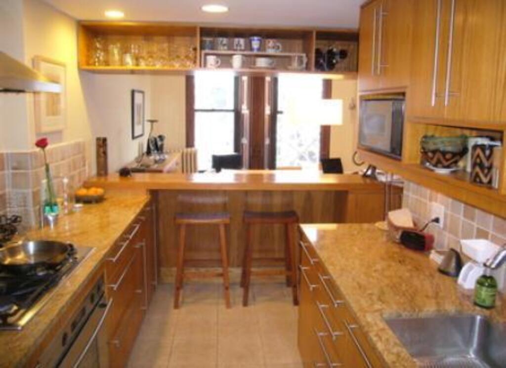 Kitchen & dining room