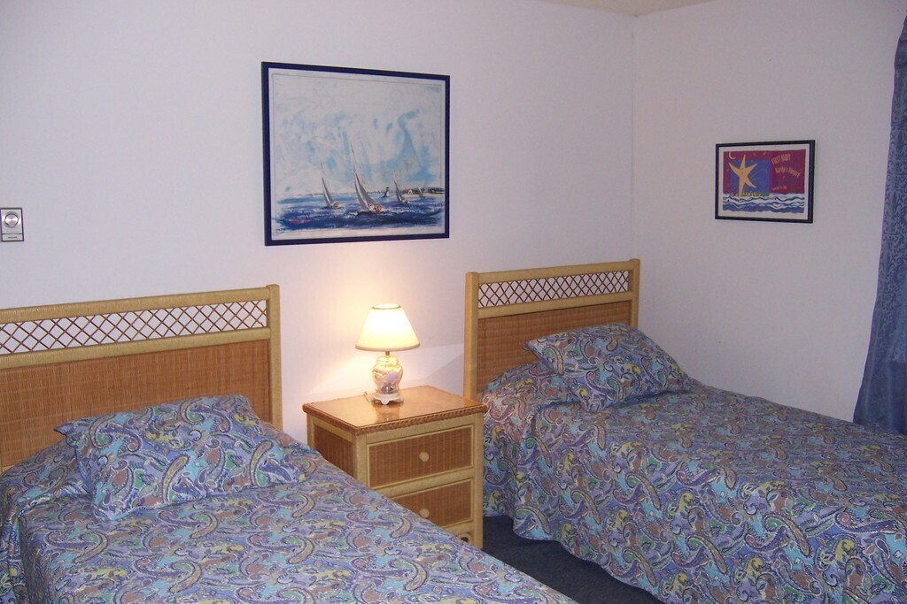 Guest Bedroom First Floor