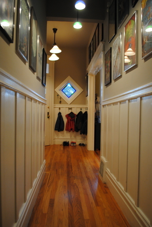 hallway to front entrance