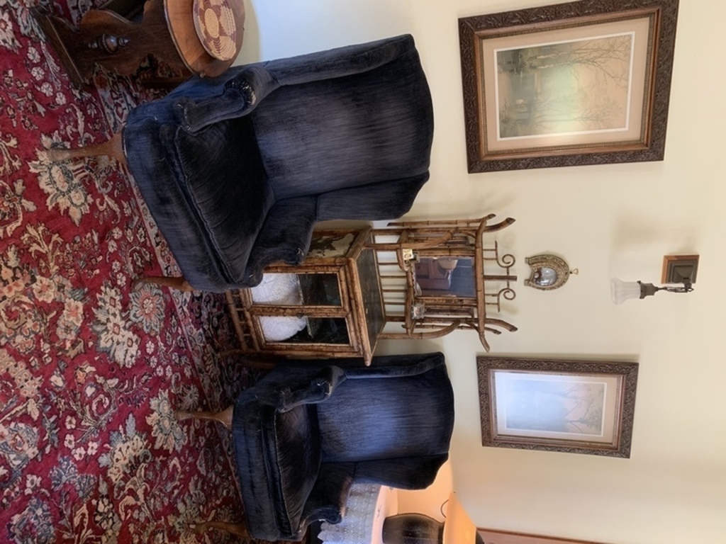 One are in sitting room