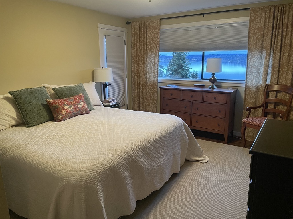 Master Bedroom with king sized bed