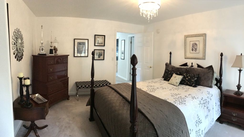 bedroom #3, upstairs, queen