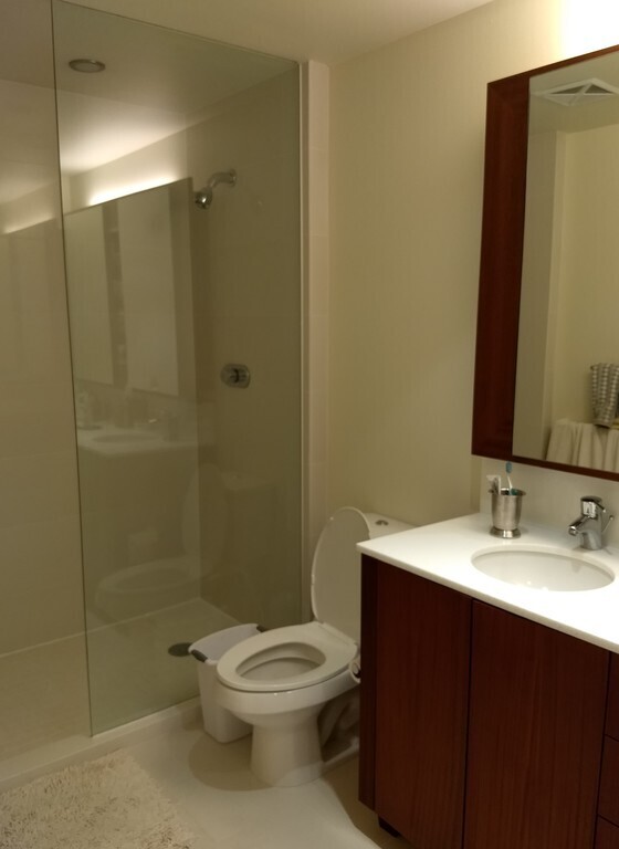 Main bathroom with walk-in shower