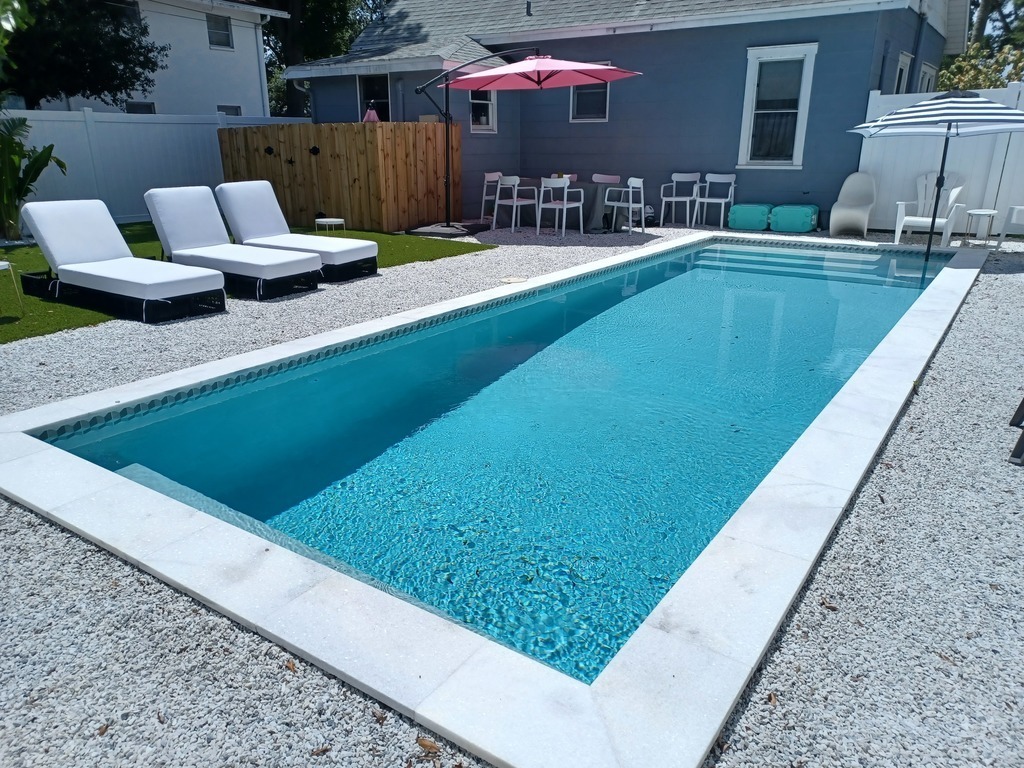 Come Relax in Our Backyard Paradise