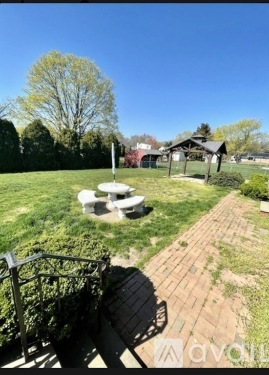 Promise will have beautiful furniture after move in!