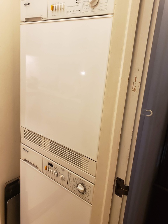 Washer/Dryer in Kitchen