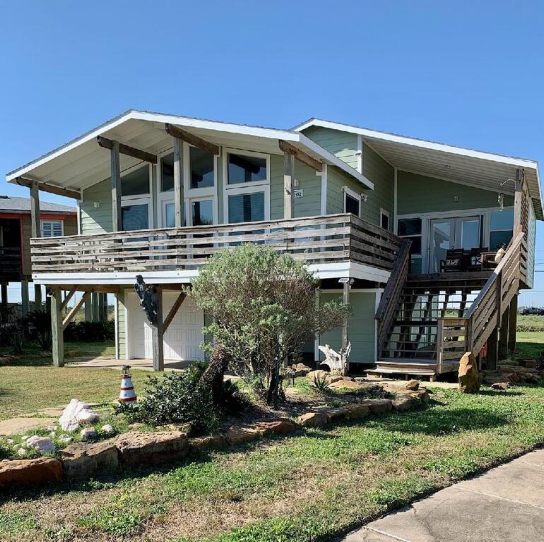 Single family home, just steps from the beach