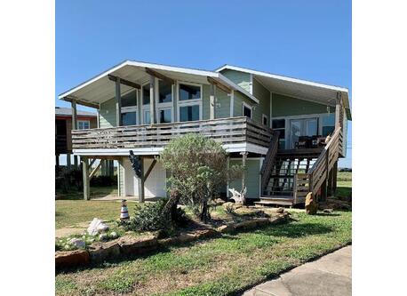 Single family home, just steps from the beach