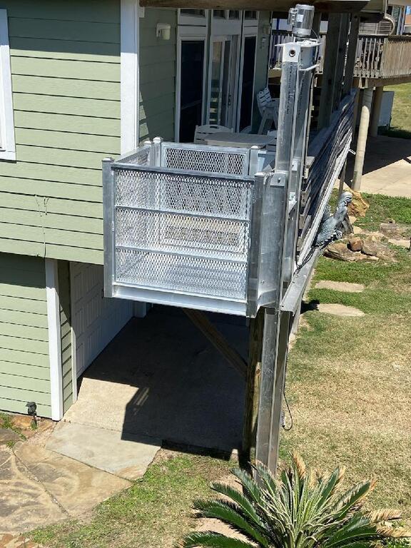 luggage lift