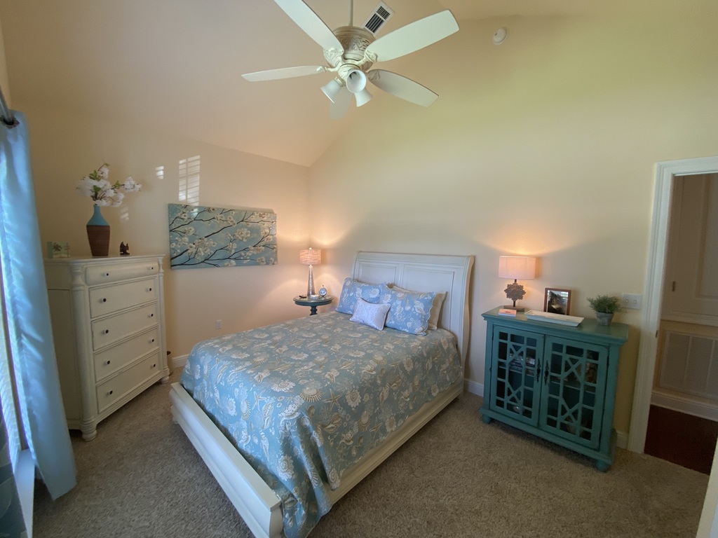 Bedroom 1; queen bed