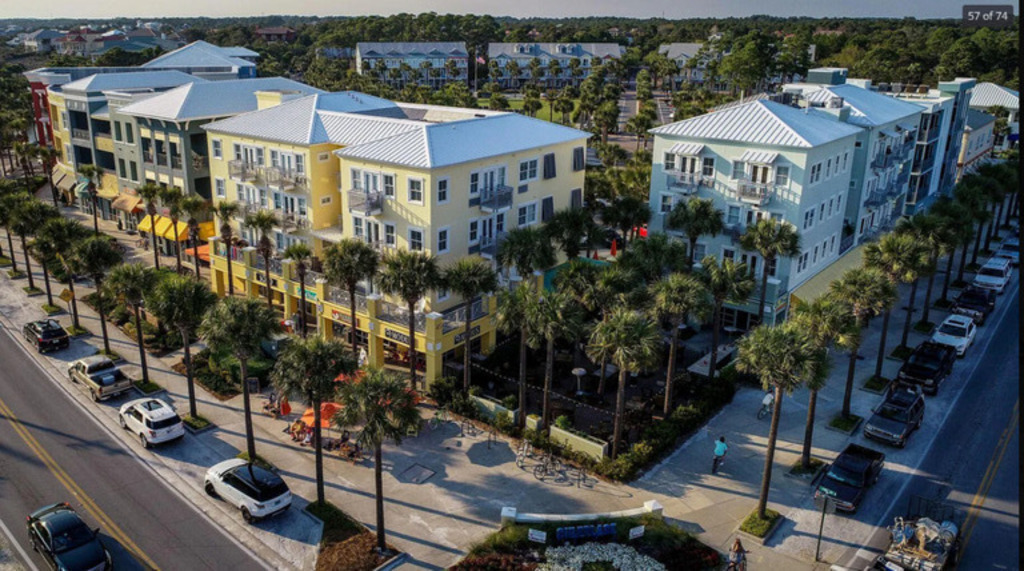 Our community shops are just 1/2 mile from the house.