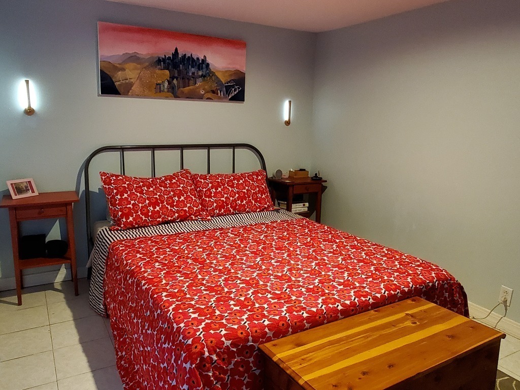 Bedroom with queen-size bed