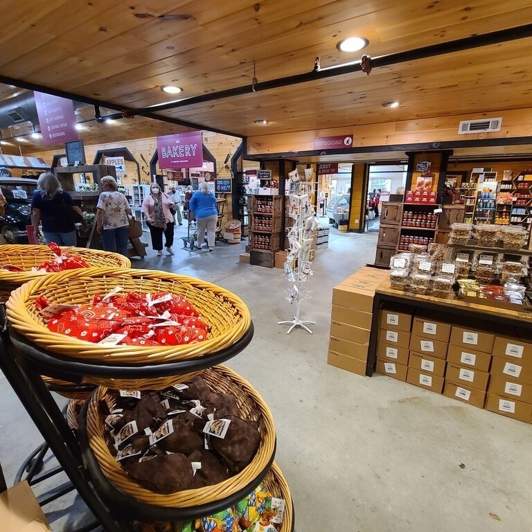 Apple picking 3 minutes away