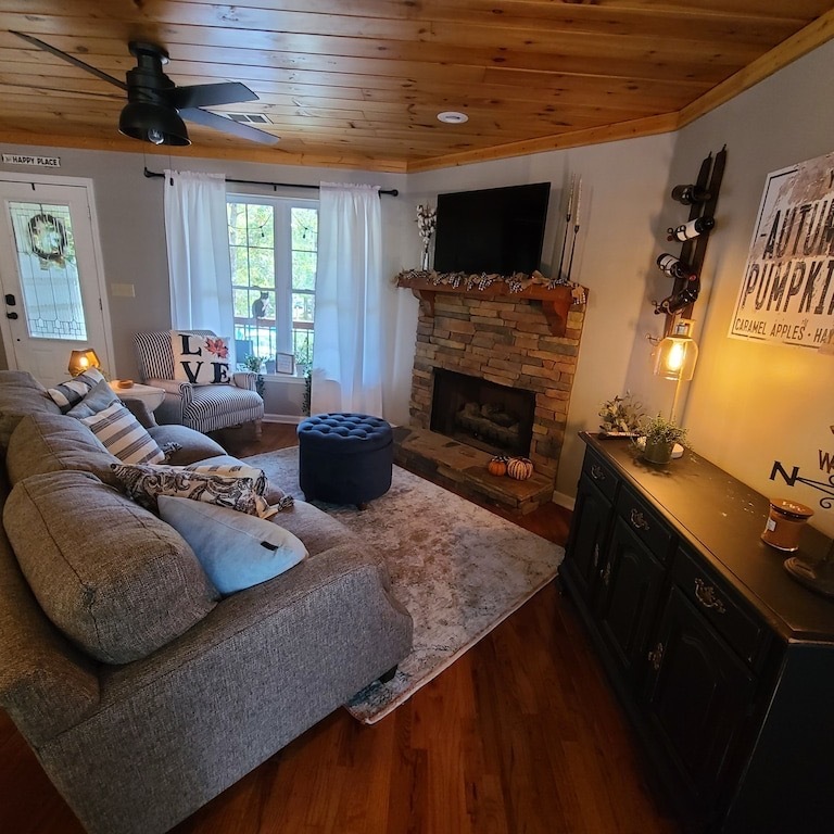 Living room with fireplace
