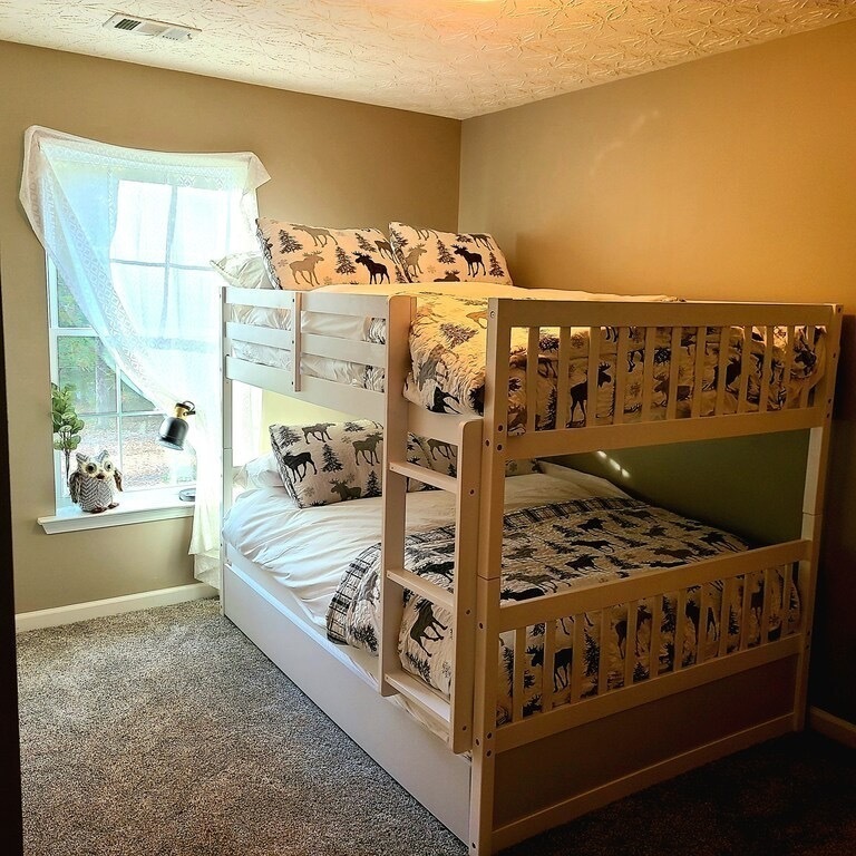 Bedroom 3 with 2 double bunk beds