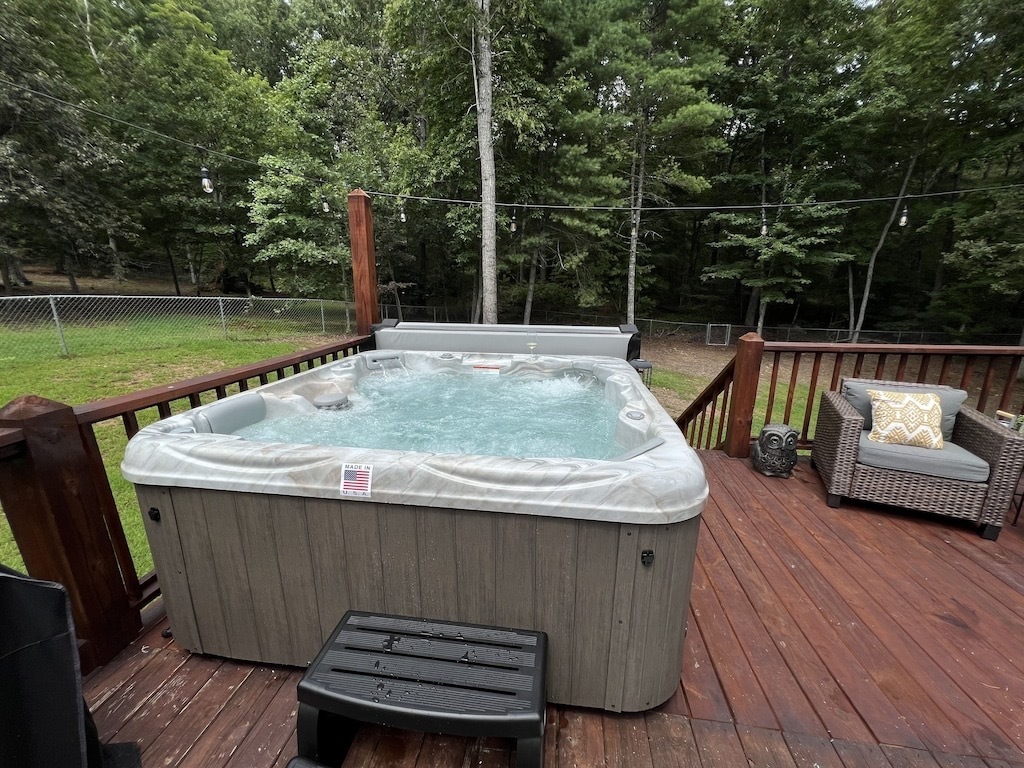 Large back deck with hot tub