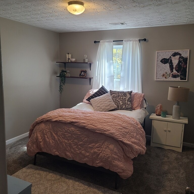 Bedroom 2 with double bed