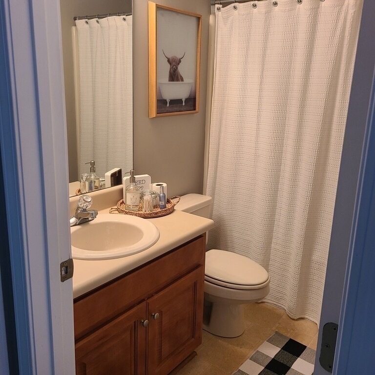2nd bathroom with tub and shower