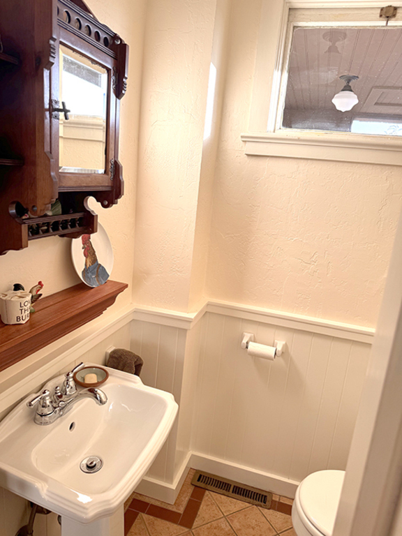 Half bath - downstairs