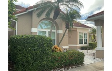 Front entrance to villa