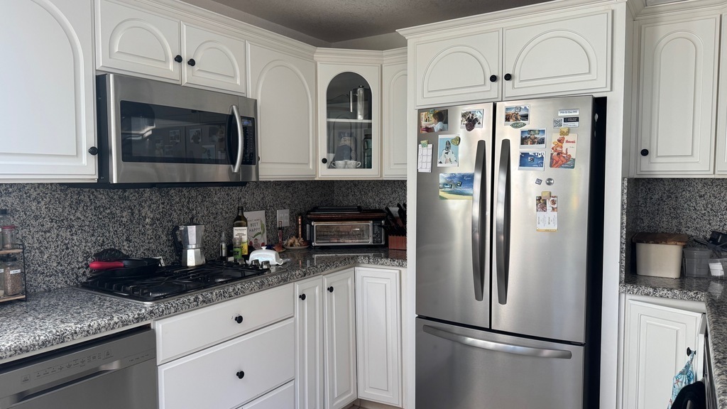 Gas stove in a fully modern kitchen