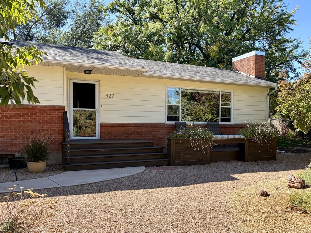 Front entry and deck
