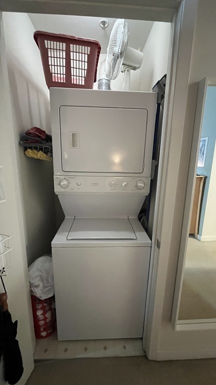 In unit washer and dryer