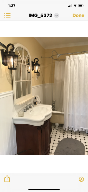 A view of the bath in the flat.
Tub and shower.
We have soft water which is very nice.