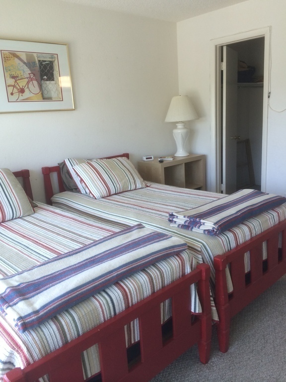 Twin bed-room - upstairs - south side