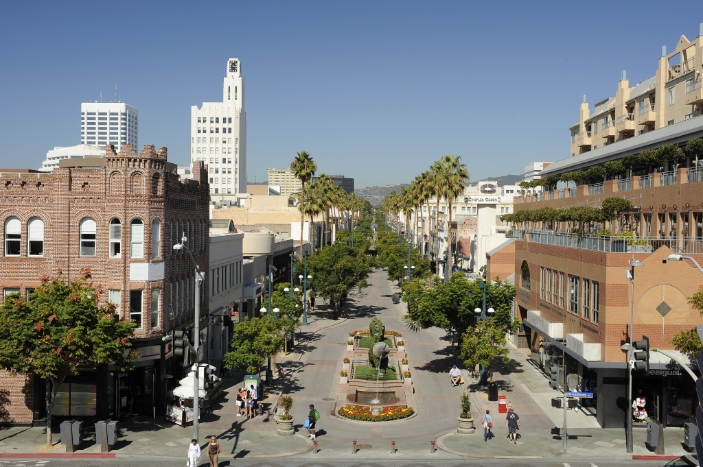 Nearby Third Street Promenade