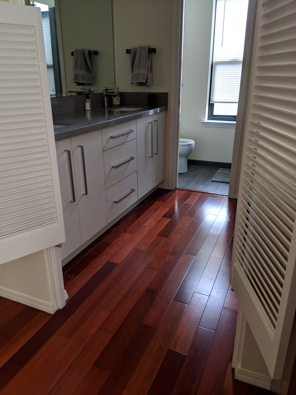Master bathroom, double sinks, step-in shower